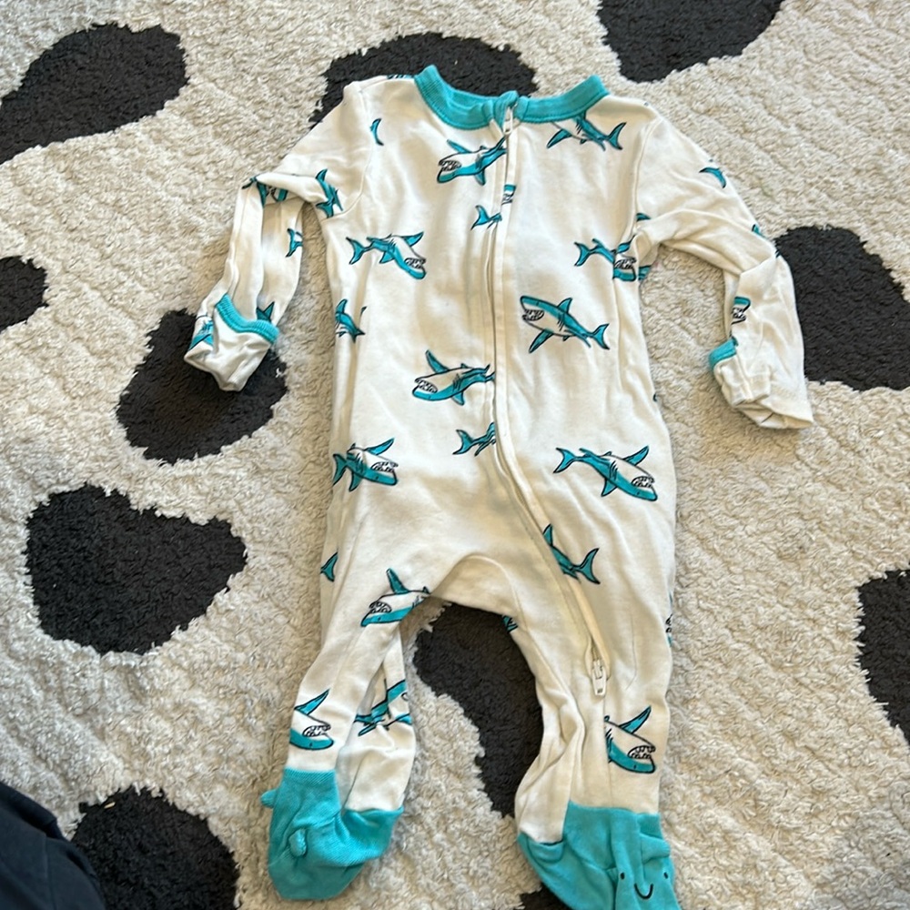 Onesie in shark
